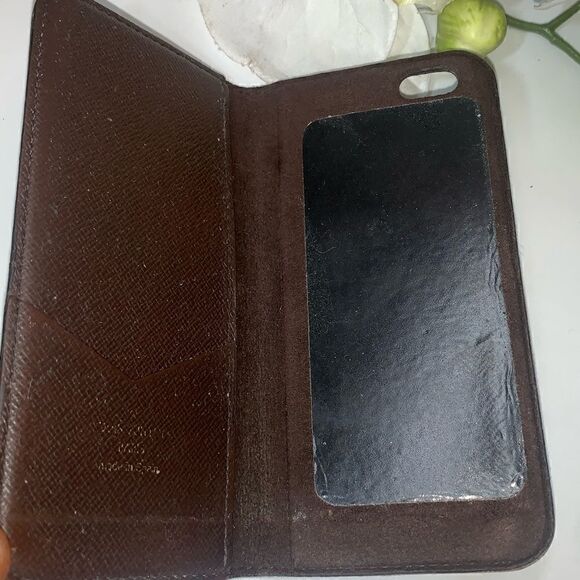 Authentic Louis Vuitton Monogram iPhone 6 Cellphone Case - Picture 3 of 3